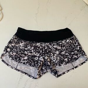 Lululemon lulu speed short seawheeze counter culture size 4